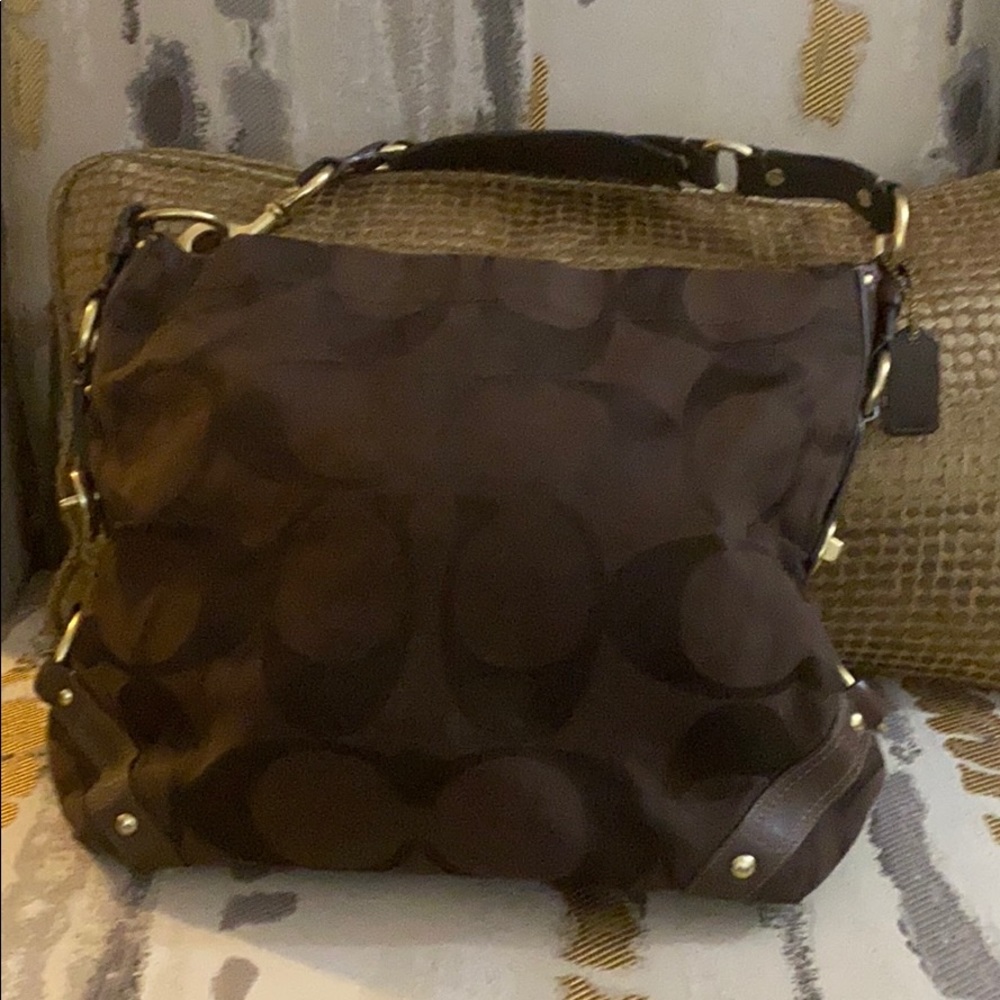 Coach Signature Shoulder Bag